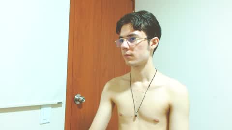 Snapshot of blakeshatter chatting on January 20, 2025, 8:07 pm blakeshatter online show from January 20, 2025, 8:07 pm