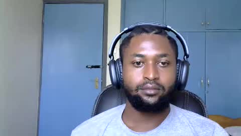 blakmoufaka online show from October 16, 2025, 6:25 am