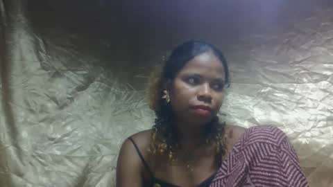 Snapshot of blanchmamy chatting on December 14, 2025, 8:20 am blanchmamy online show from December 14, 2025, 8:20 am