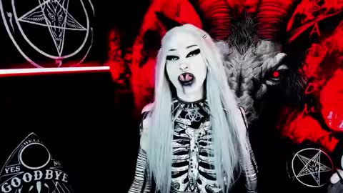 Snapshot of blasphemiangxrl chatting on January 17, 2026, 10:53 am online show from January 17, 2026, 10:53 am