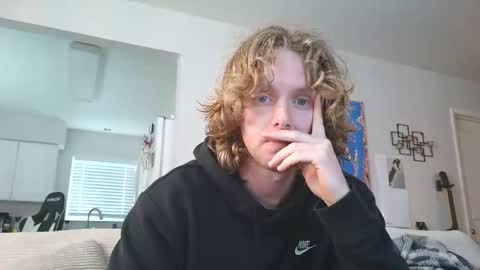 Snapshot of blaze_thickwood chatting on February 14, 2026, 9:11 pm Blaze Thickwood online show from February 14, 2026, 9:11 pm