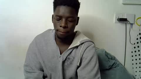 Black  brown online show from November 3, 2025, 3:19 am