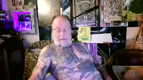 Snapshot of blindsurfer780299 chatting on July 20, 2026, 4:49 am blindsurfer780299 online show from July 20, 2026, 4:49 am