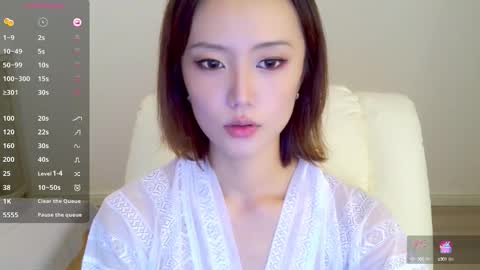 YoYo online show from October 3, 2025, 5:37 am