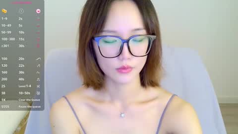 YoYo online show from October 4, 2025, 6:11 am