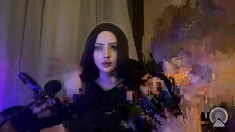 Snapshot of blonde_bitchhh chatting on November 16, 2025, 6:35 pm bulka online show from November 16, 2025, 6:35 pm