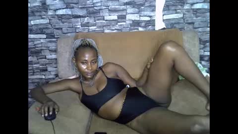 Snapshot of blonde_creamy chatting on March 21, 2026, 8:19 am blonde_creamy online show from March 21, 2026, 8:19 am