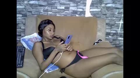 Snapshot of blonde_creamy chatting on April 21, 2026, 1:42 am blonde_creamy online show from April 21, 2026, 1:42 am