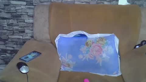 Snapshot of blonde_creamy chatting on April 28, 2026, 11:21 pm blonde_creamy online show from April 28, 2026, 11:21 pm