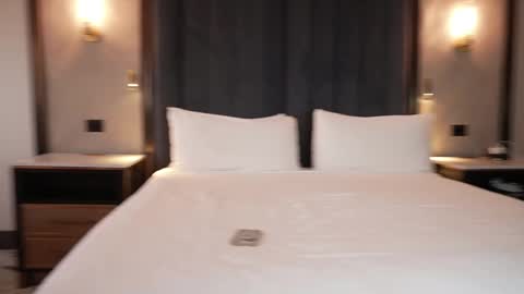 blondefoxsilverfox online show from February 17, 2025, 1:04 am