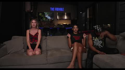 blondefoxsilverfox online show from October 4, 2025, 1:47 am