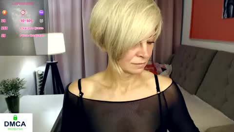 Snapshot of blondemommy_77 chatting on July 16, 2026, 4:46 pm Lola online show from July 16, 2026, 4:46 pm