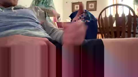 Snapshot of blondieblu89 chatting on December 8, 2024, 5:44 pm First Time College Boy online show from December 8, 2024, 5:44 pm