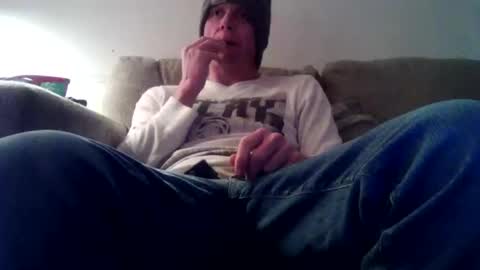 Snapshot of blondieblu89 chatting on January 5, 2025, 8:00 am First Time College Boy online show from January 5, 2025, 8:00 am