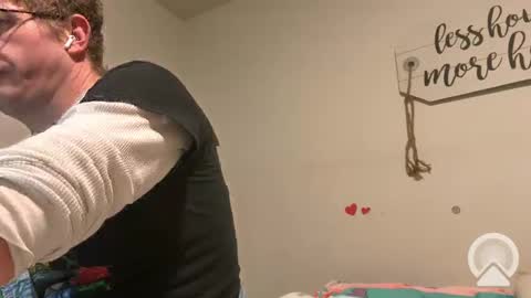 Snapshot of blondieblu89 chatting on January 12, 2025, 8:36 am First Time College Boy online show from January 12, 2025, 8:36 am