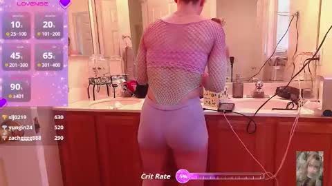 Snapshot of blondiebubblebooty chatting on September 30, 2025, 12:26 am Bubbles online show from September 30, 2025, 12:26 am