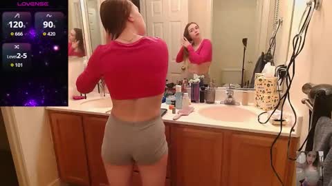 Snapshot of blondiebubblebooty chatting on December 22, 2025, 3:36 am Bubbles online show from December 22, 2025, 3:36 am