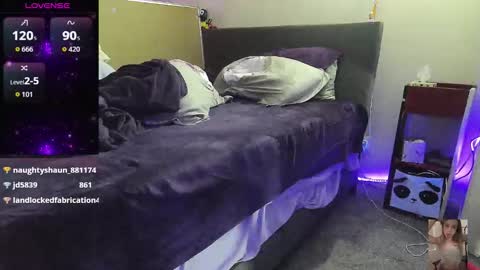 Snapshot of blondiebubblebooty chatting on January 13, 2026, 5:02 am Bubbles online show from January 13, 2026, 5:02 am