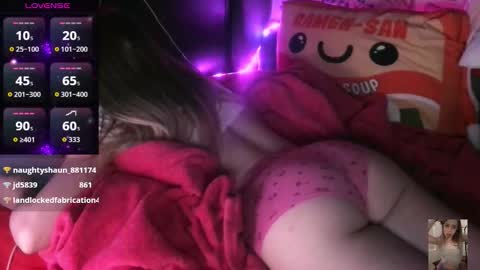 Snapshot of blondiebubblebooty chatting on January 13, 2026, 5:07 pm Bubbles online show from January 13, 2026, 5:07 pm