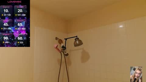 Snapshot of blondiebubblebooty chatting on February 10, 2026, 2:15 am Bubbles online show from February 10, 2026, 2:15 am