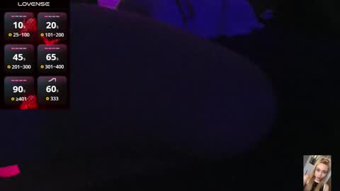 Snapshot of blondiebubblebooty chatting on February 13, 2026, 4:03 pm Bubbles online show from February 13, 2026, 4:03 pm