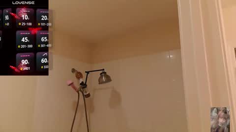 Snapshot of blondiebubblebooty chatting on February 22, 2026, 2:56 am Bubbles online show from February 22, 2026, 2:56 am