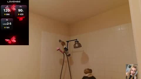 Snapshot of blondiebubblebooty chatting on March 1, 2026, 3:30 am Bubbles online show from March 1, 2026, 3:30 am