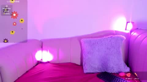 Snapshot of blondiecutee chatting on November 27, 2025, 4:58 am blondiecutee online show from November 27, 2025, 4:58 am