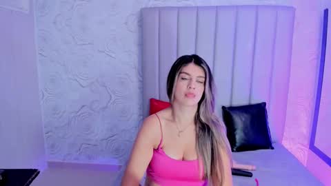 Snapshot of blondiecutee chatting on March 20, 2026, 1:54 am blondiecutee online show from March 20, 2026, 1:54 am