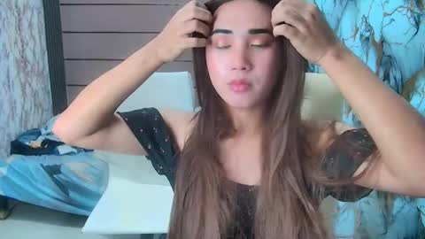 Snapshot of blondina_twinx chatting on May 20, 2026, 8:20 am blondina_twinx online show from May 20, 2026, 8:20 am
