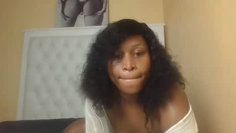 Blondykiki online show from October 10, 2025, 3:33 pm