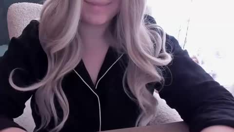 blondymargaret online show from February 23, 2025, 10:17 am