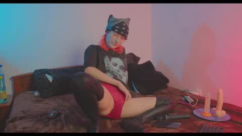 Snapshot of bloom_fairy chatting on January 16, 2026, 1:37 pm Bloom online show from January 16, 2026, 1:37 pm