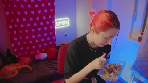 Snapshot of bloom_fairy chatting on February 16, 2026, 1:51 pm Bloom online show from February 16, 2026, 1:51 pm