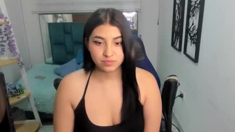 Snapshot of bloom_winxx chatting on February 8, 2026, 3:54 am bloom_winxx online show from February 8, 2026, 3:54 am