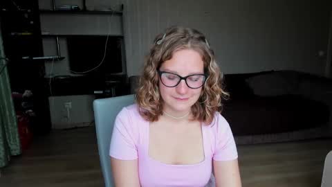 Lumi online show from October 10, 2025, 8:24 am