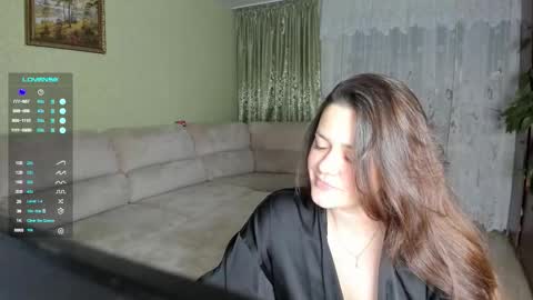 bloomwithmary online show from September 28, 2025, 7:52 pm