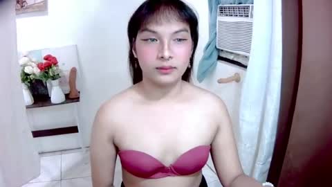 blossom_marie online show from June 30, 2026, 8:48 am