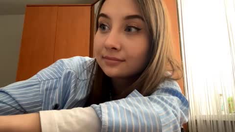 Snapshot of blossomroady chatting on February 11, 2026, 5:56 am Alice online show from February 11, 2026, 5:56 am