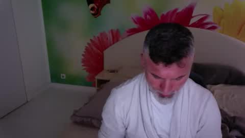 Nico online show from October 18, 2025, 11:44 am