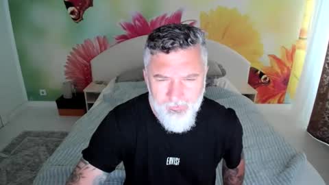 Nico online show from November 30, 2025, 6:50 am