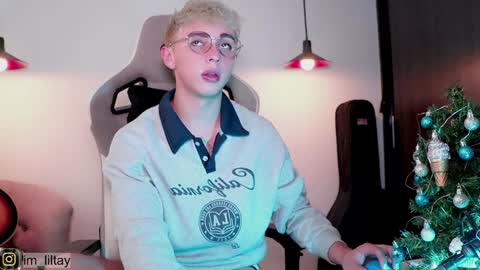 TAY   online show from December 2, 2024, 9:50 pm