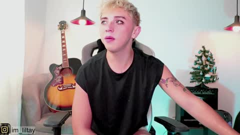 TAY   online show from December 4, 2024, 7:01 pm