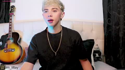 TAY   online show from January 3, 2025, 1:58 pm