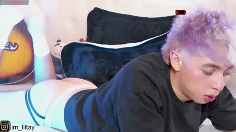 TAY   online show from January 8, 2025, 4:54 pm