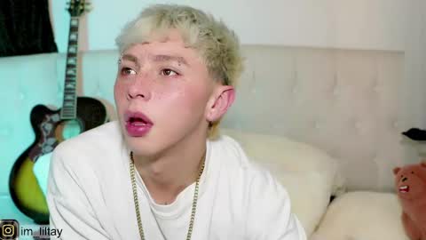 TAY   online show from February 25, 2025, 4:03 am