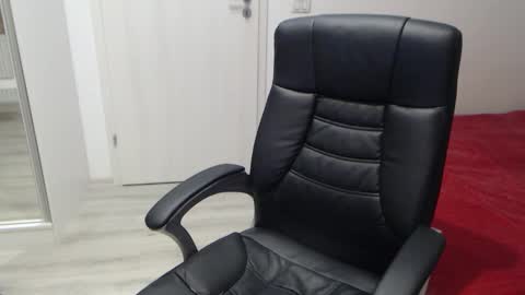 Juliet online show from March 18, 2026, 5:27 pm