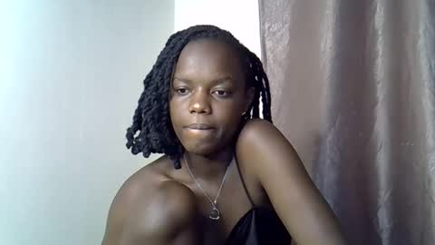 blue_savagee online show from November 26, 2025, 1:23 pm