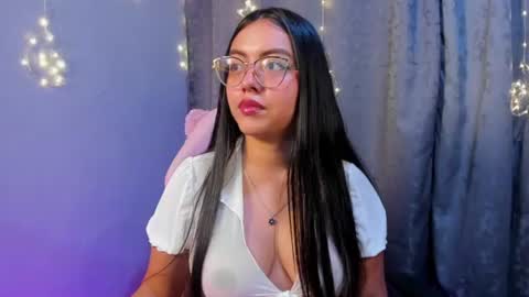 Snapshot of blue_sky18 chatting on July 2, 2026, 3:23 am hanna online show from July 2, 2026, 3:23 am