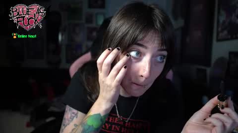 Blue online show from October 23, 2025, 1:05 am